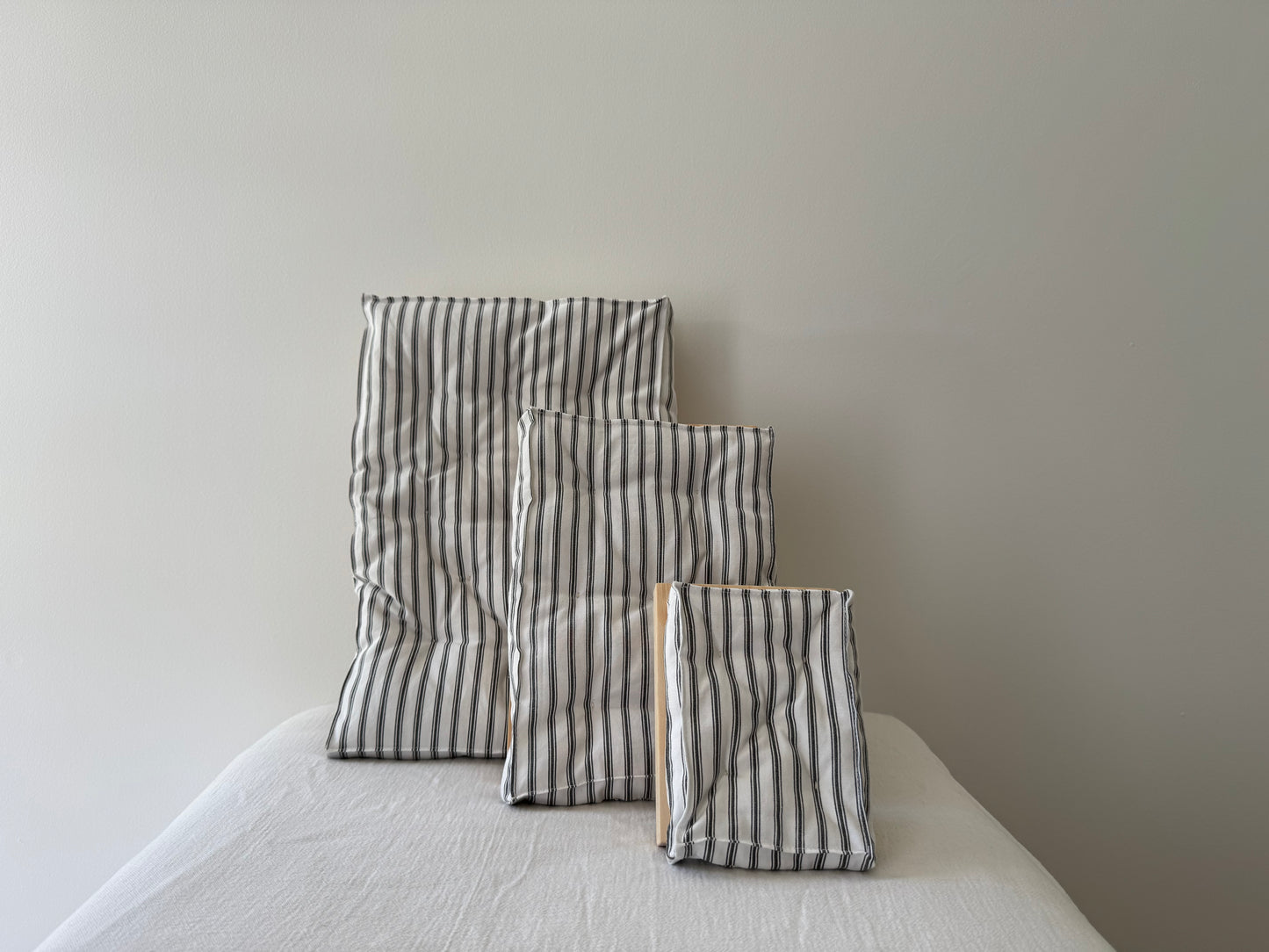 Small Dolls Bed, Mattress & Pillow