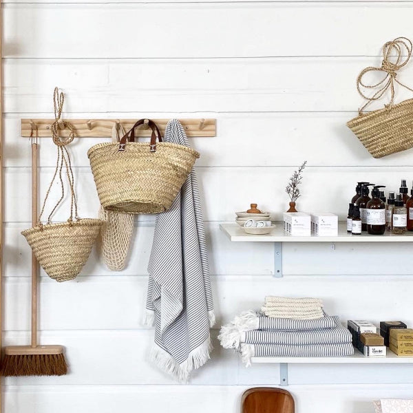 Wall Hung Rack / Nine Pegs