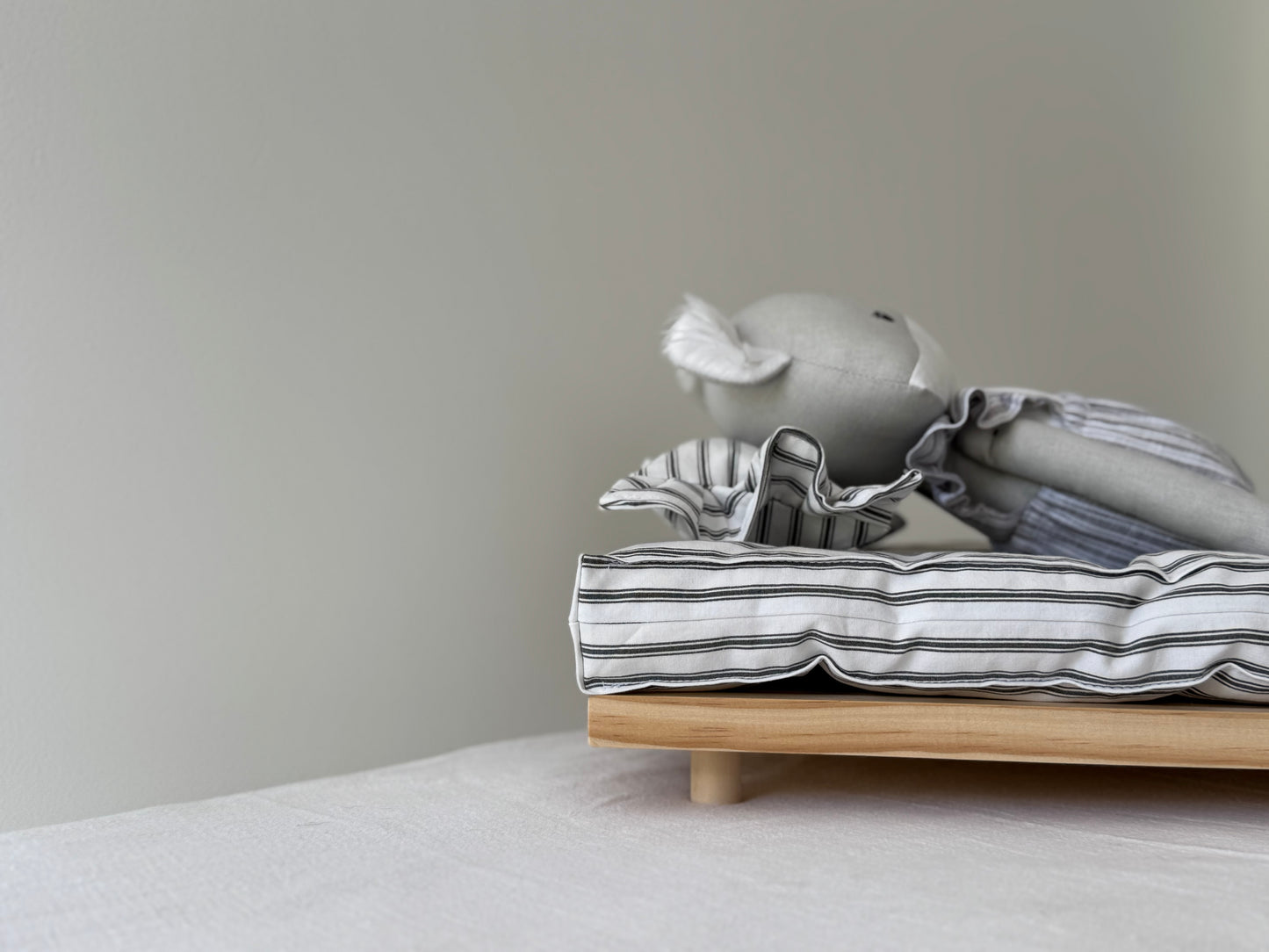 Large Dolls Bed, Mattress & Pillow