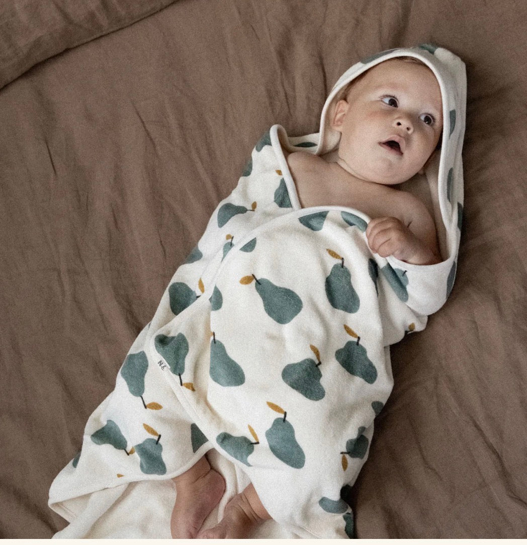 Hooded Bath Towel / Pear Print - Naturebaby