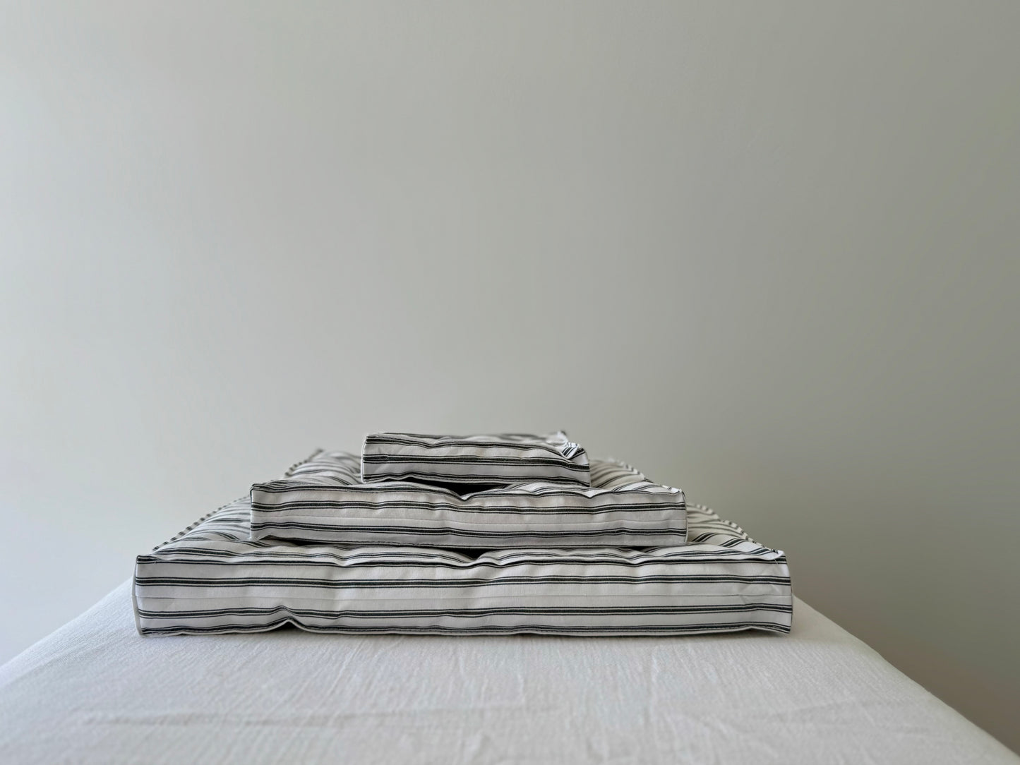 Small Dolls Bed, Mattress & Pillow