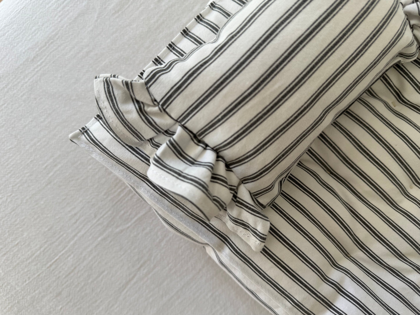 Small Dolls Bed, Mattress & Pillow