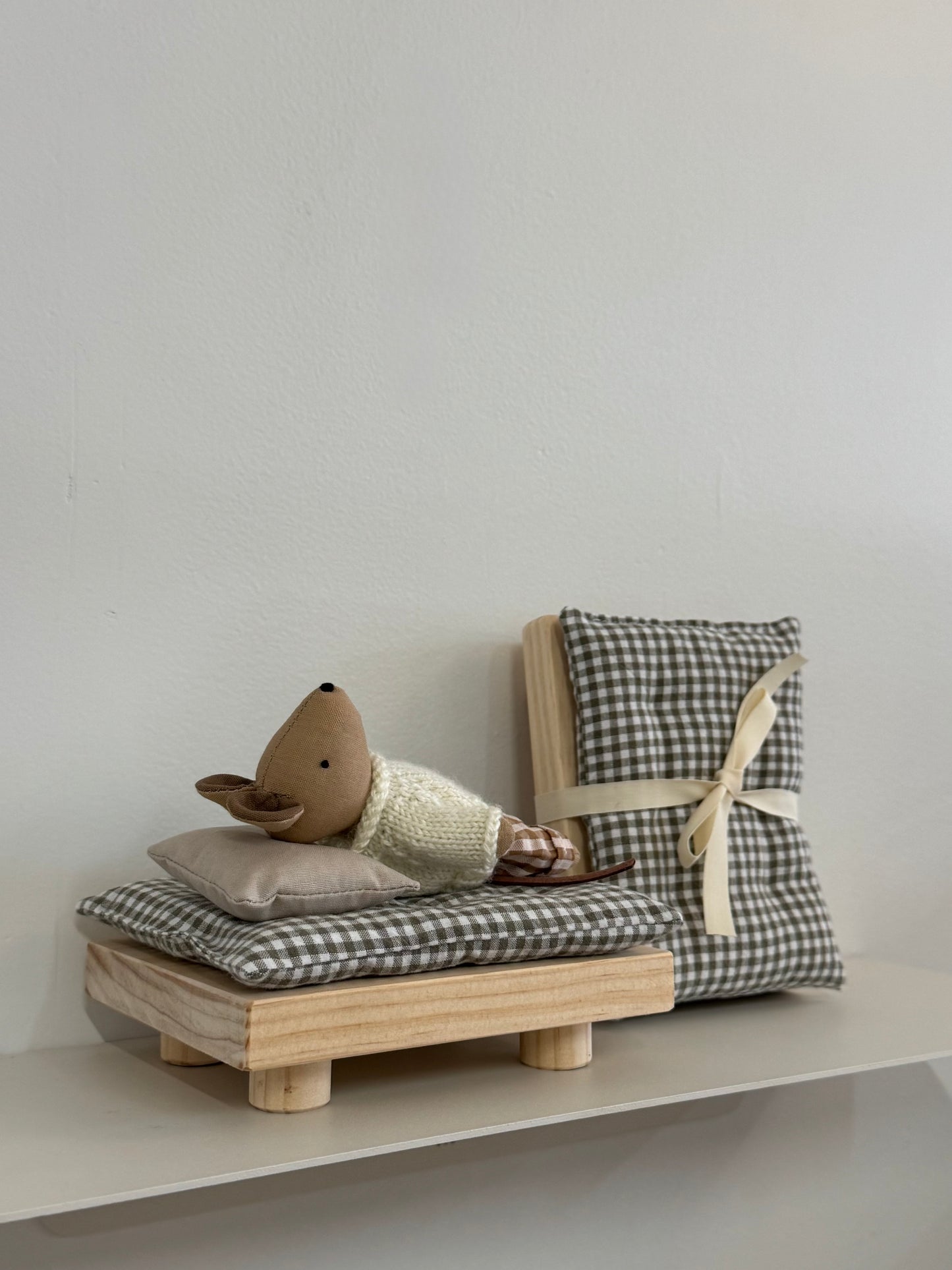 Little Dolls Bed & Mattress