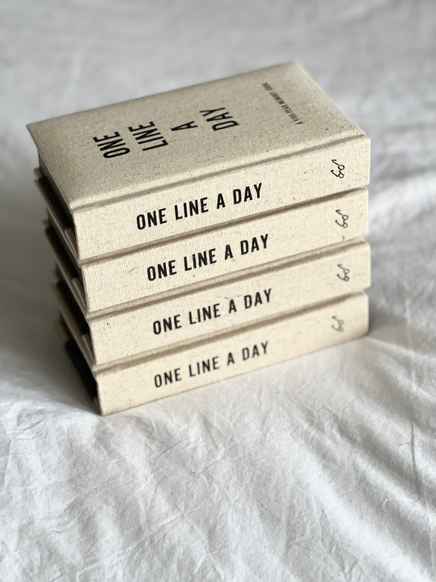 One Line a Day ~ Five Year Memory Book