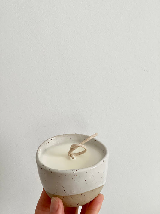 Light & Vessel Ceramic Candle ~ WHITE TEA
